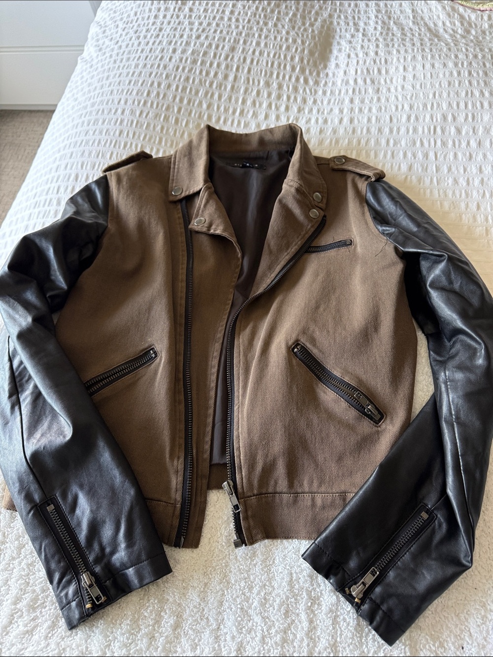 Two-Tone Brown Body Jacket with Black Leather Sleeves